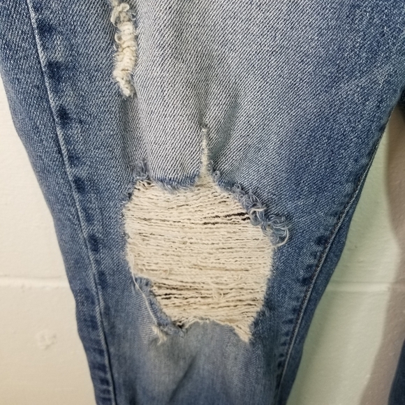 Revice distressed high rise jeans - Picture 8 of 11